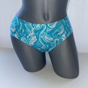 VICTORIAS SECRET PINK NO-SHOW SEAMLESS HIPSTER PANTY UNDERWEAR. NWT